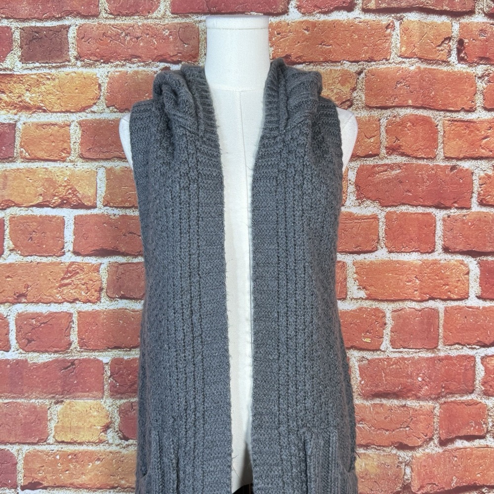 Ariat Hooded Sleeveless Chunky Knit‎ Open Front Cardigan Size M/L Gray Fall